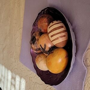 Purple Dish With Design Drop 6 Eggs